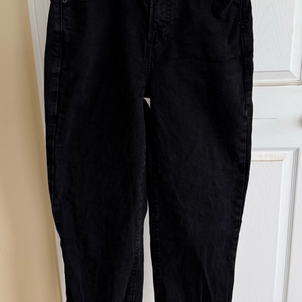 Old Navy Black Straight-Leg Jeans